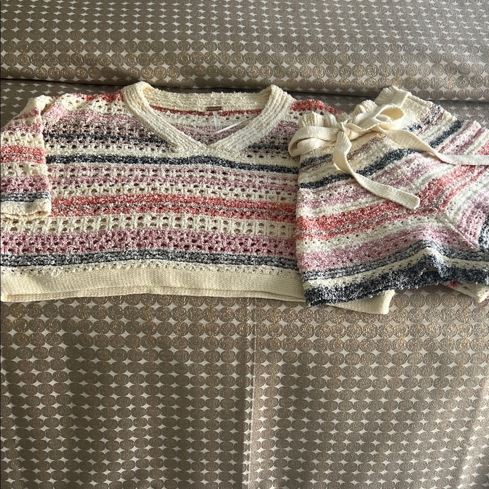 NWOT Striped Crochet Knit Sweater/short set size S - Picture 5 of 9